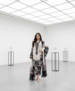 Luxurious Shamooz Silk 3-Piece Suit